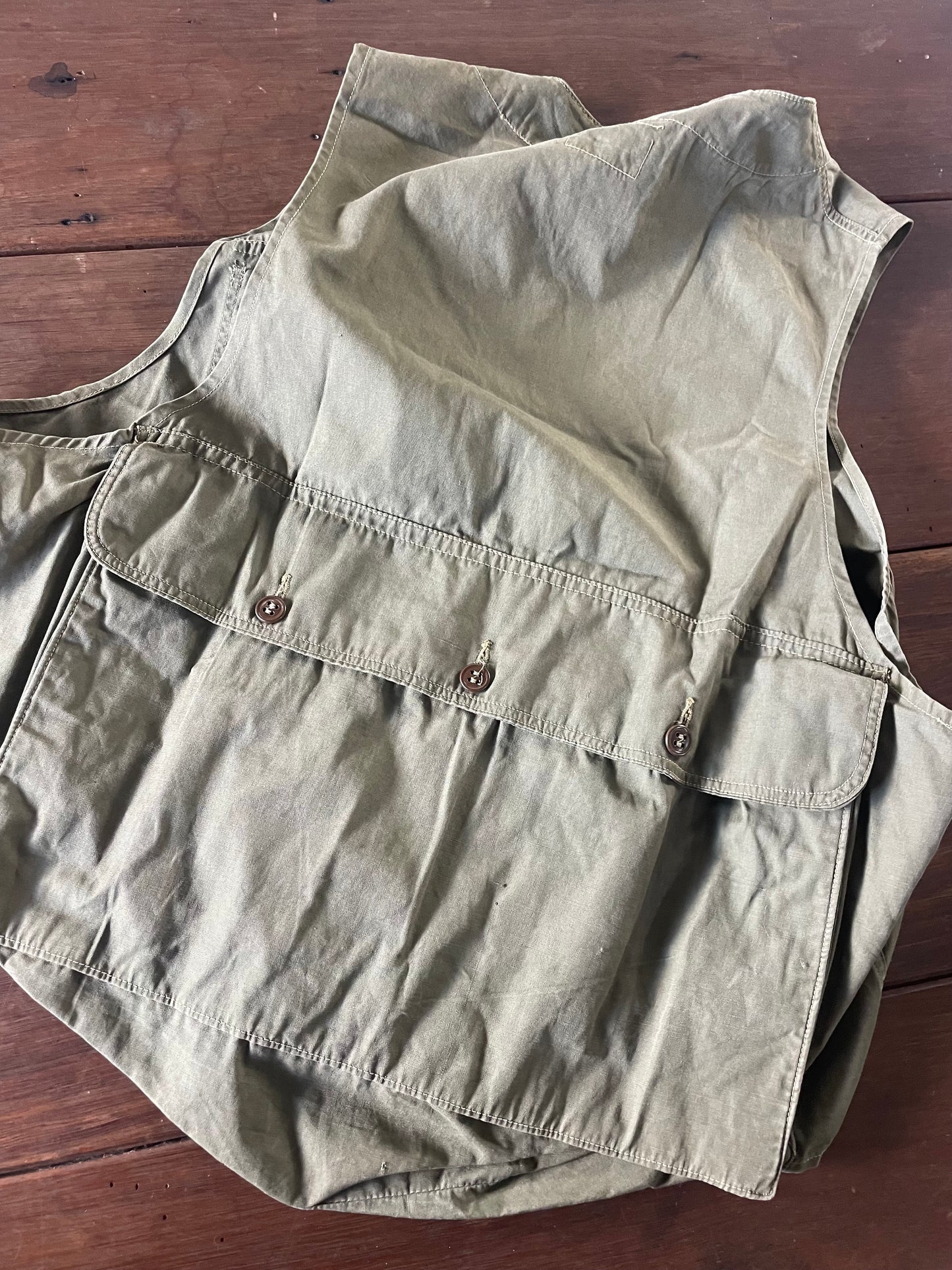 EARLY ABERCROMBIE AND FITCH FLY VEST XL
